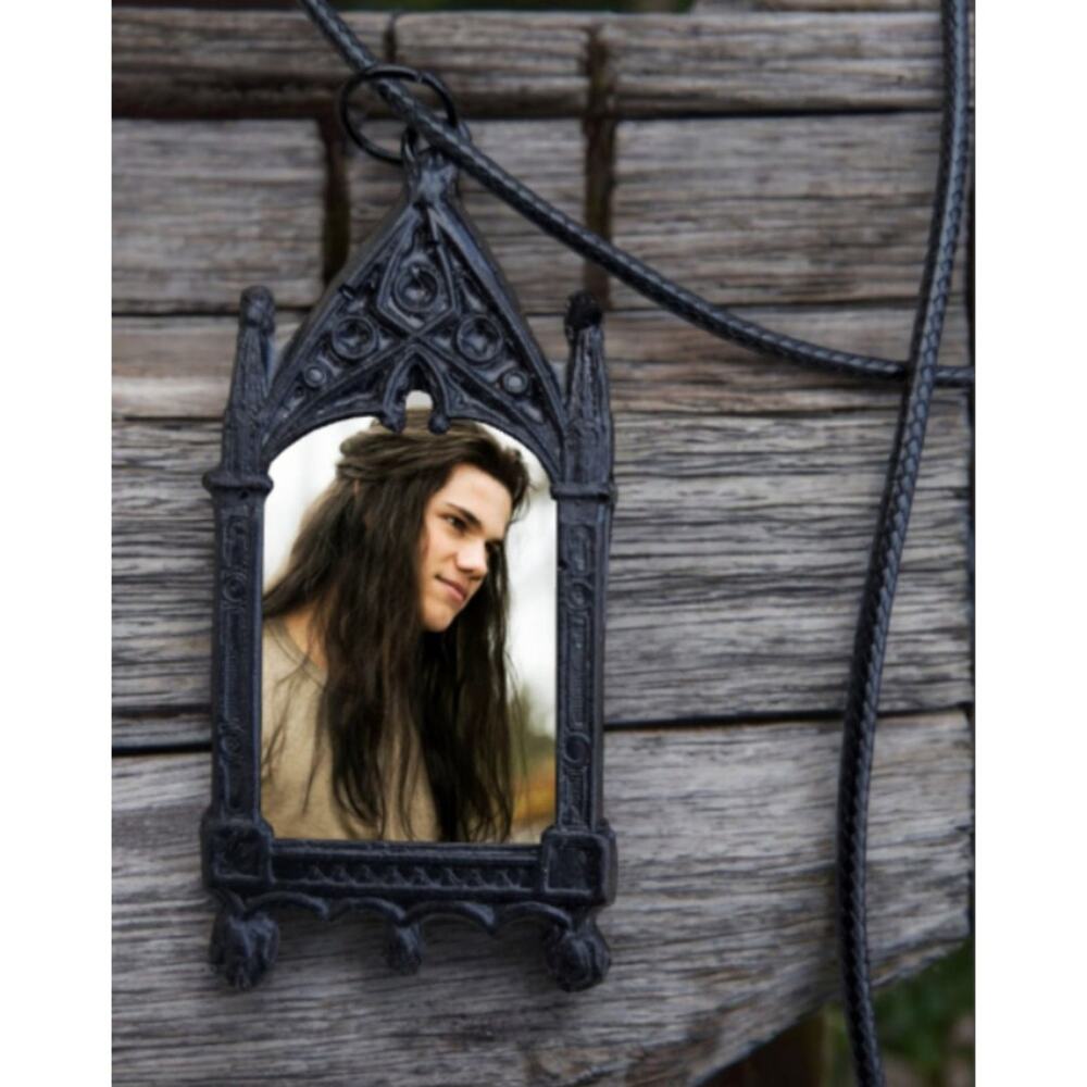 Jacob Black Pendant Twilight Necklace Werewolf Romance Fantasy Novel Fandom